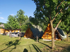 GLAMPING HIŠKe PETRIN